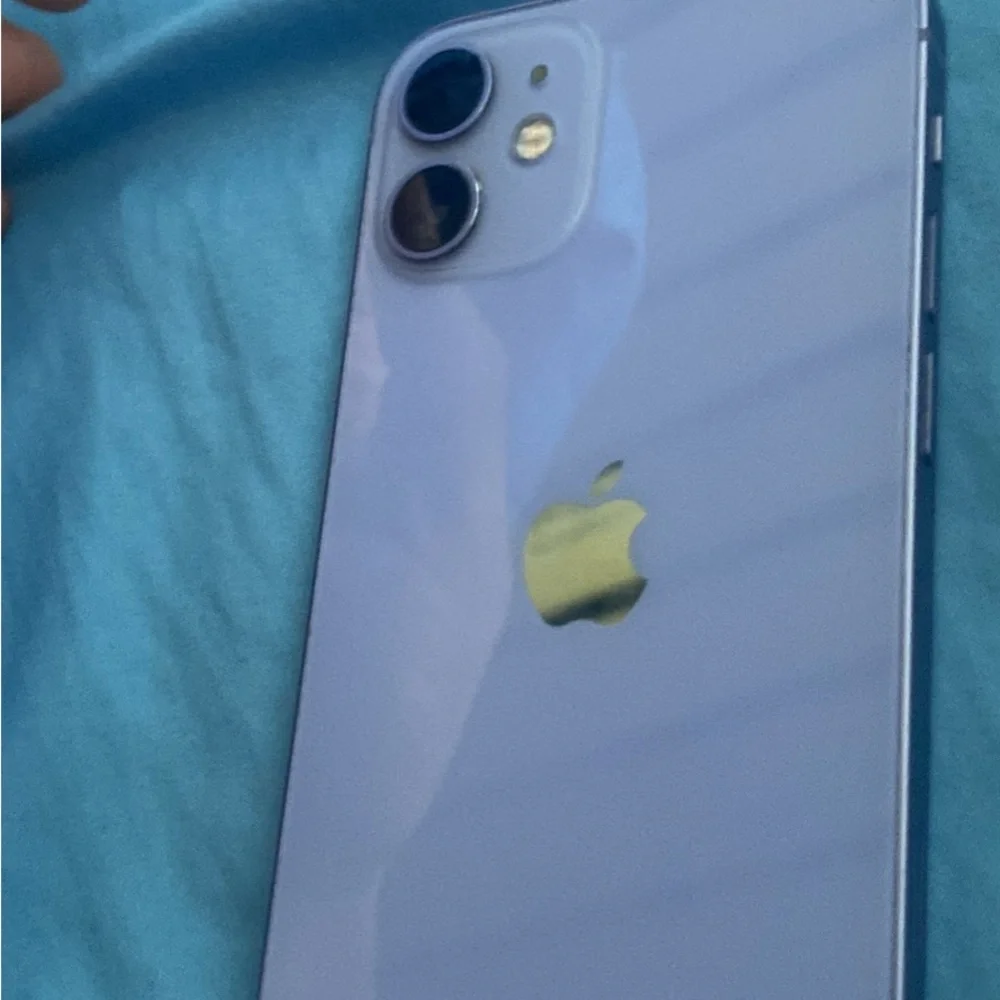 Apple iPhone in Soft purple with Gold Logo